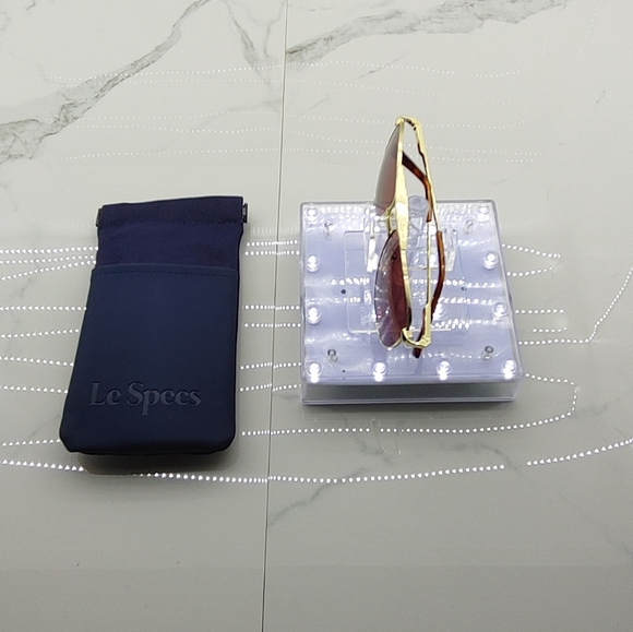 Le Specs High Fangle Aviator Sunglasses - Picture 4 of 7